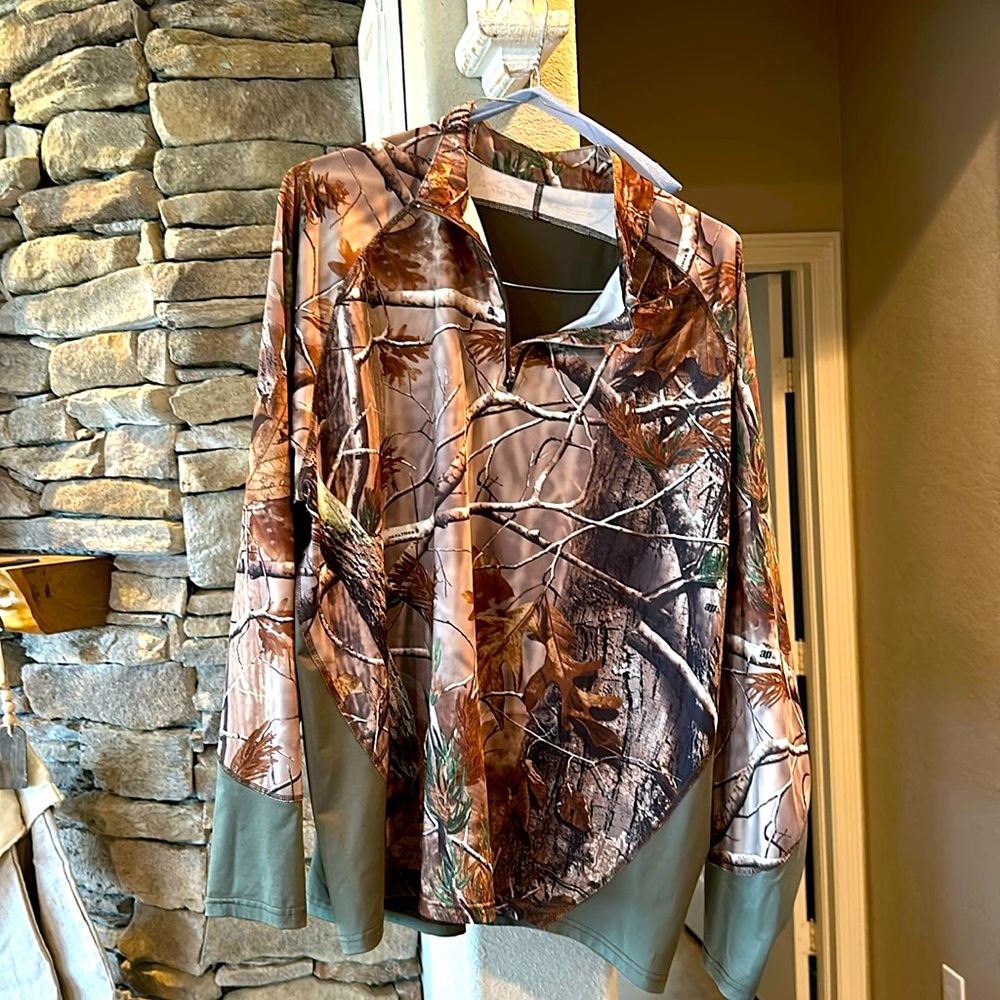 Habit long sleeve camo shirt dri-fit XL